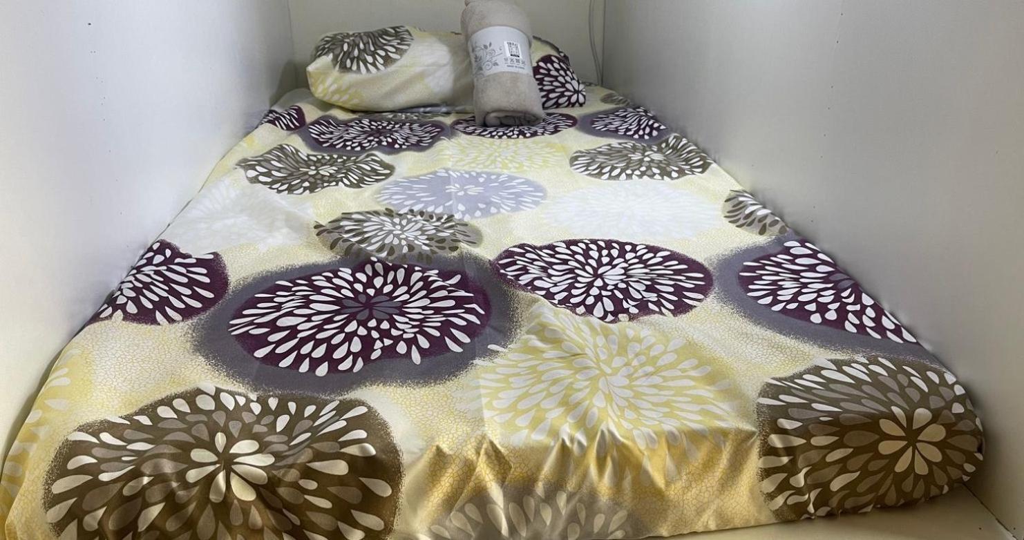 Royal House Capsule Hotel Dubai Bagian luar foto